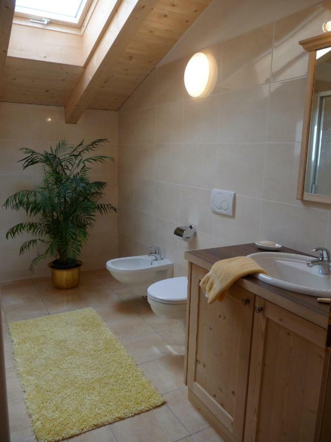 Ferienwohnungen Obermoarhof Lagundo Luaran gambar